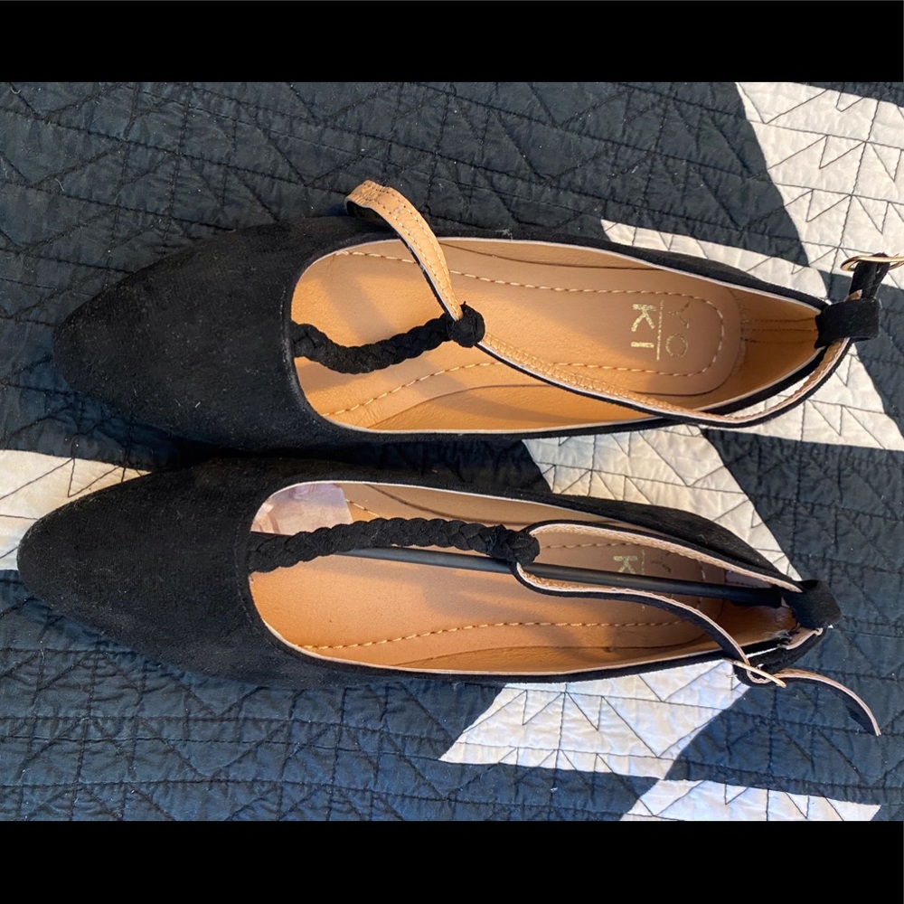 NWT Dollskill T Strap Ballet Flat
